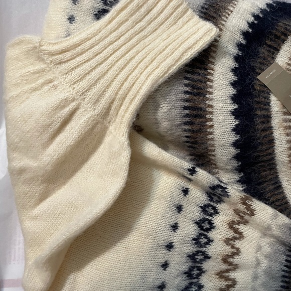 J.CREW Fair Isle Yoke Puff-Sleeve Sweater NWT M Warm Ivory Navy - Picture 11 of 11
